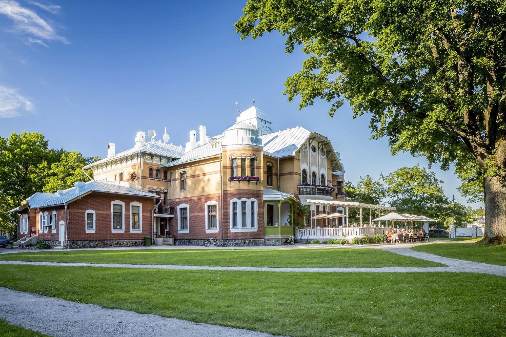 Villa Ammende Restaurant And Hotel Pärnu Eksteriør billede